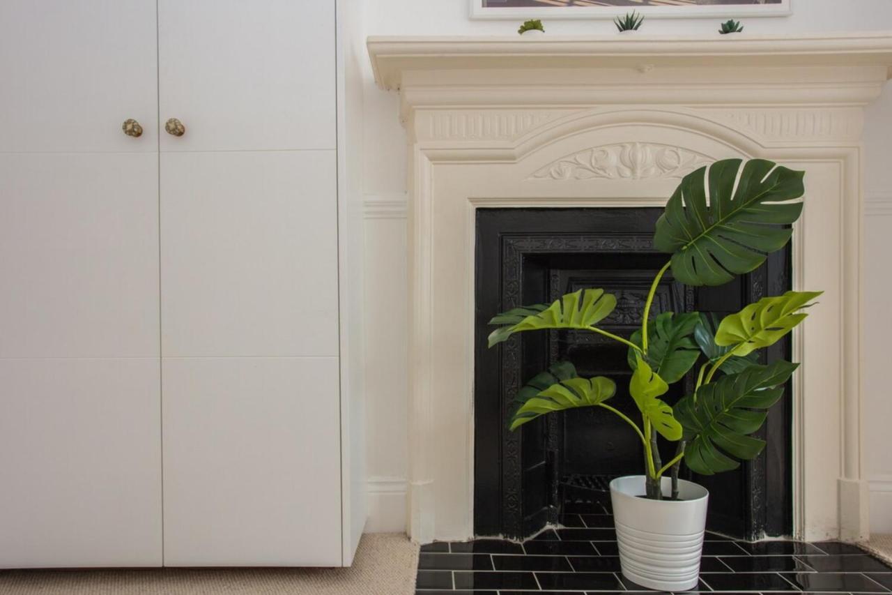 Stylish & Modern 3 Bed Flat In Nw With Garden Сasa de vacaciones *